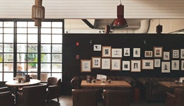 辞职开店的年轻人：3个月开倒一家店；半年亏掉18万