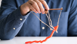 風口常變，鐮刀常新