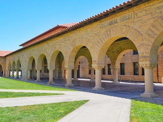 家族精英教育：舞弊丑闻与慷慨捐赠