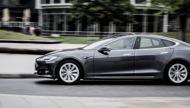 新能源车,车险,特斯拉,小鹏,蔚来