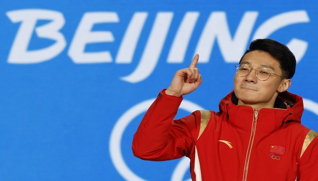 看冬奥｜2月9日：短道速滑男子1500米任子威再冲金，男子冰壶首战瑞典