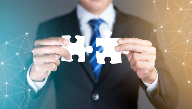 濒临退市的瑞思教育与充电服务商NaaS“联姻”