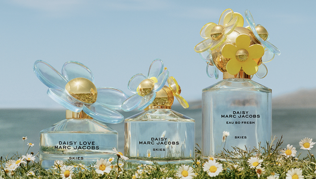 Marc Jacobs香氛以春日雏菊“作画”，香奈儿“小肚腩”手袋娇俏可人｜是日美好事物