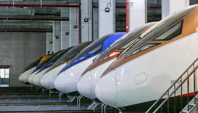 比钢硬九倍、与口罩同源，这种新材料变成了高速列车头 | 工业创科技