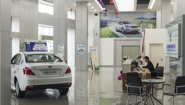 巧立名目、捆绑销售，汽车4S店乱收费现象仍未杜绝 | 315汽车消费报告