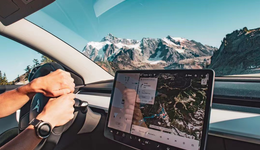 用互聯網思維造車，特斯拉是汽車界的蘋果？