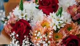 昆明斗南花市，探尋情人節(jié)“浪漫”背后的百億生意