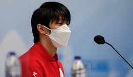 羽生結弦宣布將繼續(xù)職業(yè)生涯，賽前受傷打封閉上場