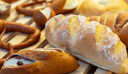 烘焙半成品崛起，国潮点心还火得下去吗？