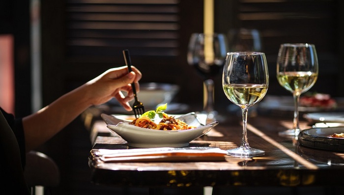 餐饮企业,上市,杨国福,老乡鸡,绿茶