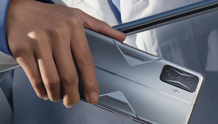 快看｜Redmi K50发布，还有梅赛德斯-AMG F1车队冠军款