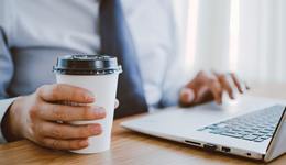 “最后一次创业”的陆正耀，还能复制瑞幸咖啡的成功吗？