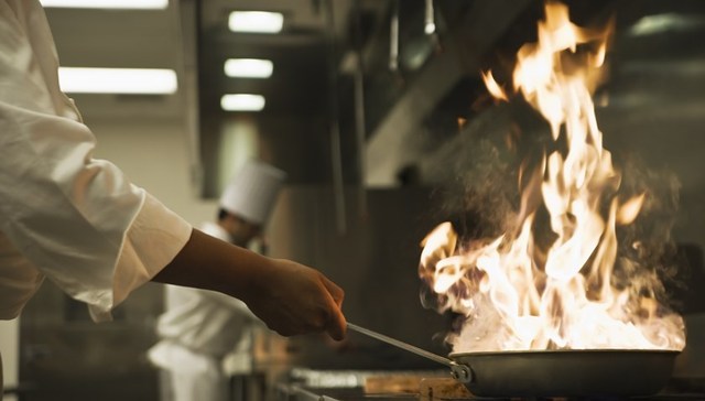 直通部委｜多部门将引导平台下调餐饮商户服务费标准 1月全国确诊新冠肺炎3825例