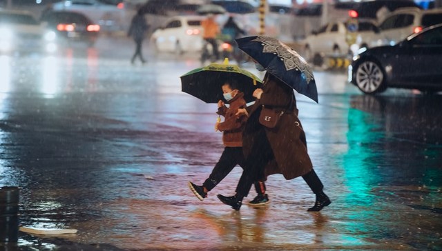 地方新闻精选 | 广东遭遇罕见低温多地跌破0℃ 广西粮食主产县最高可获500万奖励