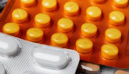 人人都罵基金經(jīng)理時，醫(yī)藥板塊能抄底了嗎？