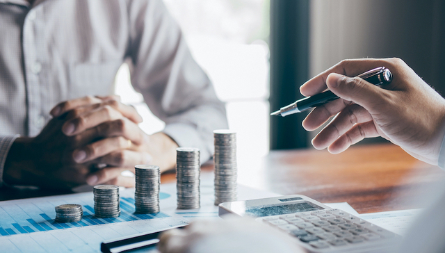 个别银行停办现金业务？央行：有实体网点机构必须办理人民币现金存取业务