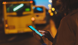 快看 | 飛豬回應(yīng)用戶深夜打車(chē)被騷擾：已下架商家，商家已與涉事司機(jī)解除合同