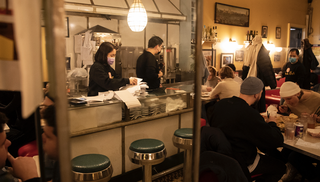 南华茶室唐伟生：“9·11”之后，我接手了纽约历史最悠久的中餐厅