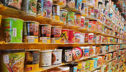 方便面涨价，“自救”还是“自杀”？