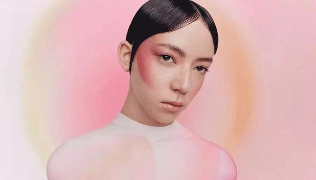 小红书投资的国货彩妆品牌，不便宜！