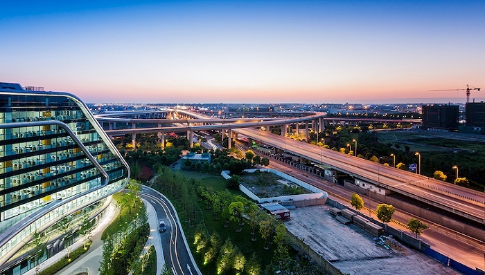 长三角一体化，虹桥国际开放枢纽，虹桥国际机场，上海轨道交通，产城融合
