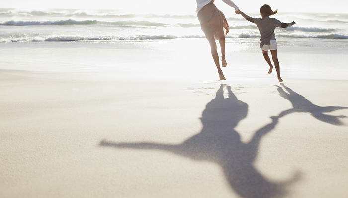 全国人大代表张宝艳：建议把收买被拐妇女儿童案件纳入地方政府绩效考核