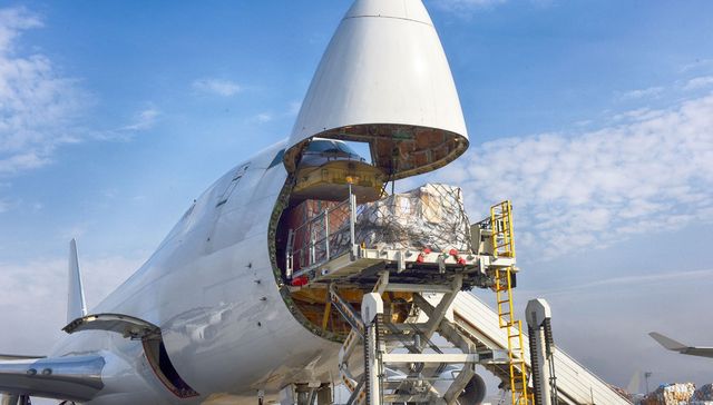 世界最大运输机AN-225或被战火摧毁，修复将耗资30多亿美元