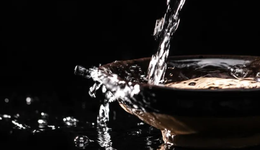 白酒擴(kuò)產(chǎn)成風(fēng)，“內(nèi)卷”之下誰(shuí)是贏家？