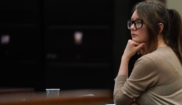 从《虚构安娜》到《Tinder诈骗王》：信任写在人类的DNA里？