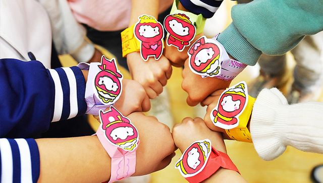 每周奇趣掠影丨吉祥物雪容融正式“上岗”；听障人士体验冰雪运动