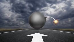 重慶信托和世茂合作項目展期16個月，正在與AMC機構對接債權轉讓事宜