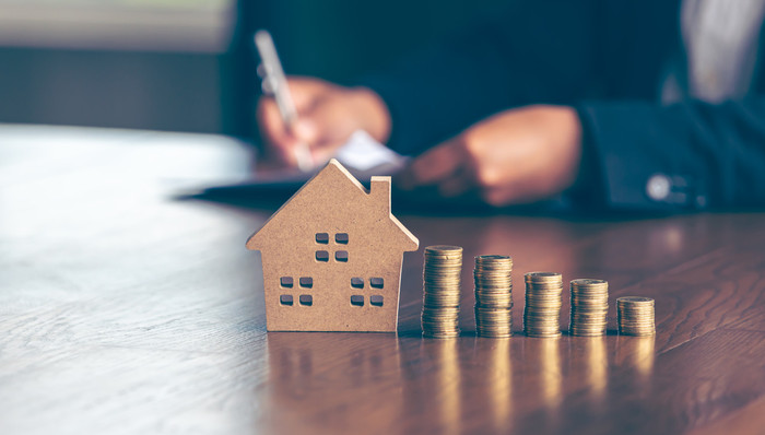 去年亏了31亿的枫叶教育，如今要变卖物业还债