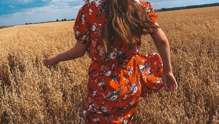 为什么这个春天必须穿Cottagecore田园风？｜衣帽间