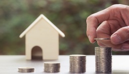 跨界“卖房”，吉利是认真的？