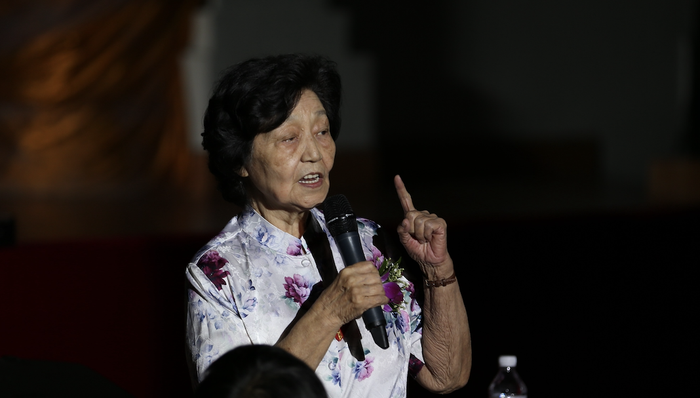 女性,钢琴家,讣告