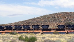 “妖镍”史诗级逼空行情，细数A股公司谁家拿着镍？谁家被拿捏？