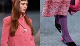 香奈儿猫跟鞋配罗纹袜回归柔美，MiuMiu为冬季注入多元活力｜是日美好事物