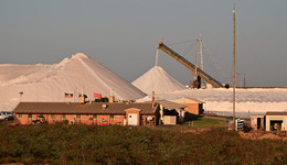 力拓終止與俄企商業(yè)關(guān)系，全球第四大銅礦受影響