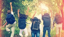 最高法：近十年法院判處的未成年罪犯人數(shù)下降幅度達(dá)45.7%