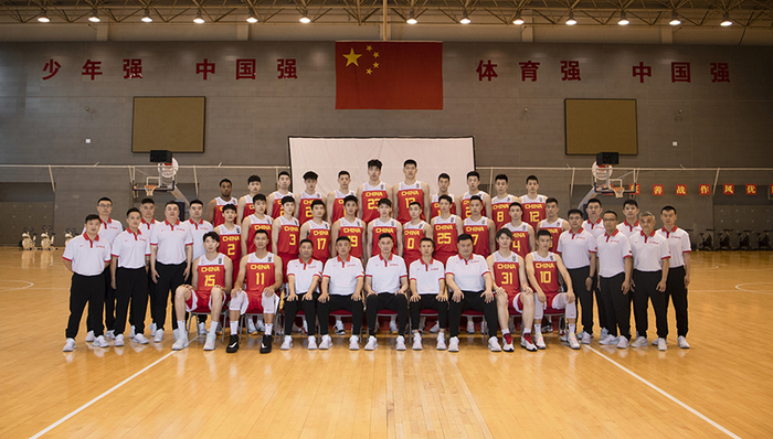 不和国足比烂，备战巴黎周期的篮球国家队人才库多渠道储备