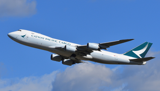 国泰航空2021年亏损55.27亿港元，收窄74.5%