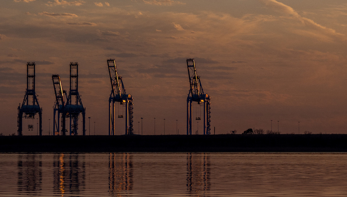 能源危机背后的国家兴衰与经济金融变迁丨财富书单㉖