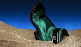 万宝龙时光邮局开启探索之旅，路易威登用缎面设计前卫及踝靴｜是日美好事物