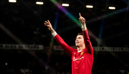 职业生涯打进807球，C罗登顶足坛历史第一射手