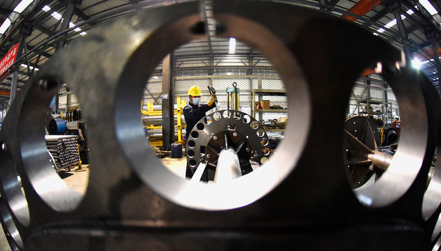 居民中长期贷款首次负增长，稳增长政策急需加码