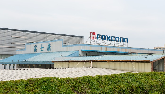 富士康暂停深圳园区生产，两厂区主要代工iPhone、iPad等产品