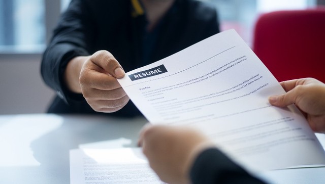 春招报告：本科生就业压力相对更大，二三线城市人才逐渐向新一线集聚