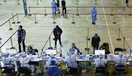 半個(gè)月上海新增本土“94+861”，此輪疫情有何特點(diǎn)？