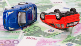 车险新变局：主机厂的“C位”机遇