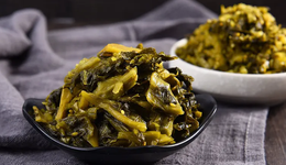 披着老坛工艺羊皮的“土坑酸菜”不应撑到“315”